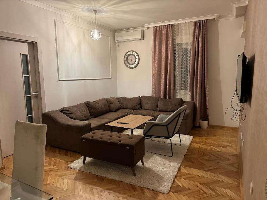 Long Royal Apartment Podgorica Exterior photo